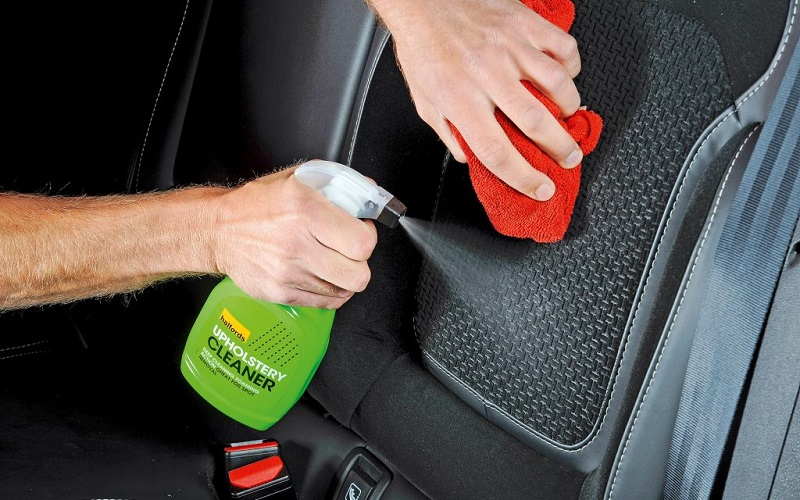 Giặt ghế nỉ ô tô xe hơi là một bước vệ sinh định kỳ rất quan trọng